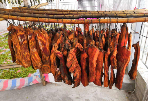 腊肉|腊肉放冰箱用保鲜膜还是用保鲜袋好
