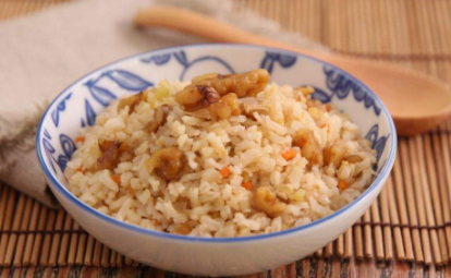 糙米|糙米用电饭锅能蒸熟吗
