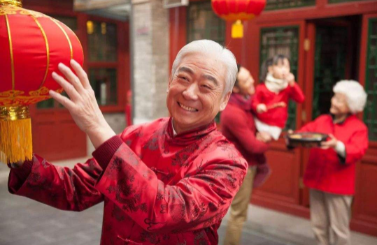 春节|2022年春节初几出门好