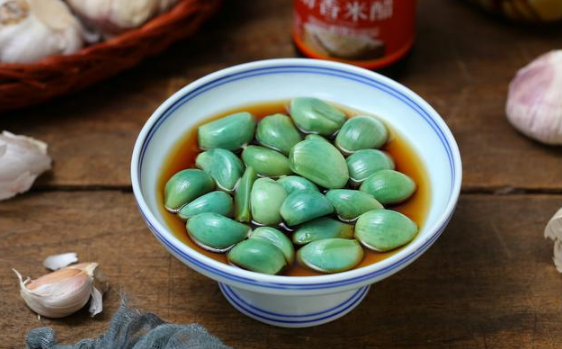 腊八蒜|吃腊八蒜可以喝可乐吗