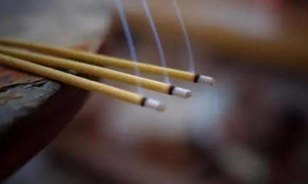 大年初一|2022年大年初一几点上香好