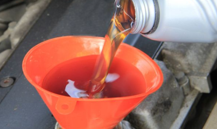 机油|机油有沉淀物什么原因