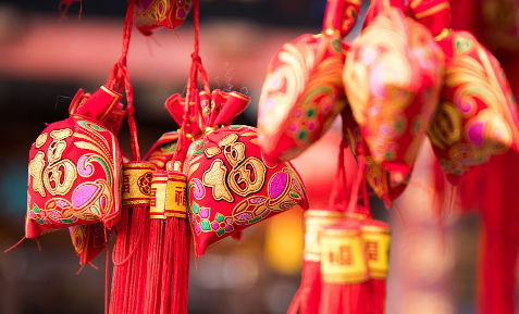 新婚|新婚夫妇第一年过年回谁家