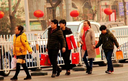 新婚|新婚第一年走亲戚尴尬吗