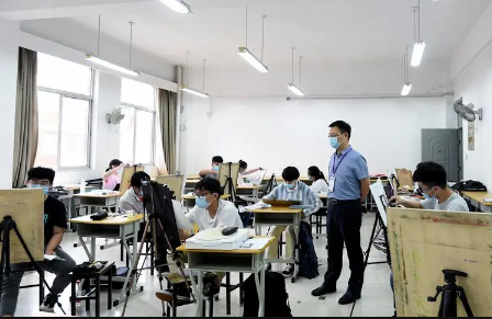 单招|单招和统招学费同一个学校一样吗