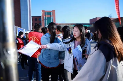 高三|2022高三单招学校学费贵吗