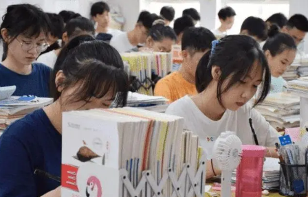 高考|2022高考一模比高考难吗