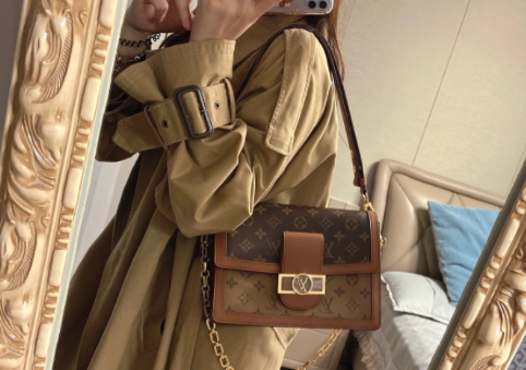 lv|lv达芙妮中号保值吗