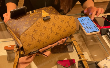 lv|代购的lv可以去专柜保养吗