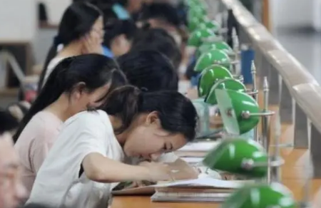 大学|大学退学后四六级成绩有效吗