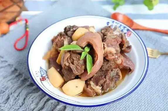 羊肉|炖羊肉放花椒还是胡椒好