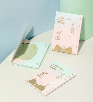 吸油纸|脸上出油是用吸油纸还是散粉