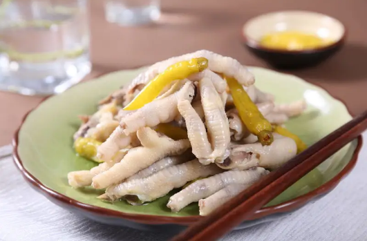 泡椒凤爪|泡椒凤爪可以放什么菜一起泡