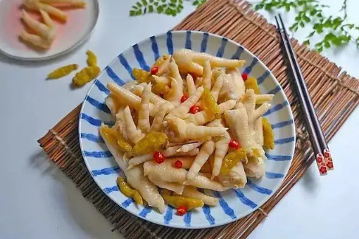 泡椒凤爪|泡椒凤爪里面要放洋葱吗
