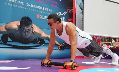 刘畊宏|刘畊宏健身操跳完要多久去洗澡