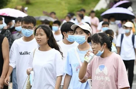 高考|2022高考是一科目一换座位吗