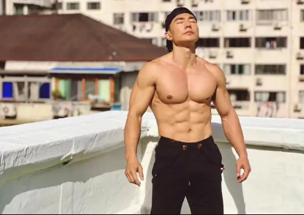 刘畊宏|刘畊宏不直播的时候要加练吗