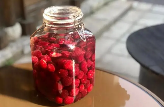 杨梅|杨梅泡酒用多少度的酒最好
