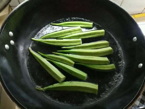 秋葵|秋葵焯水用放盐吗