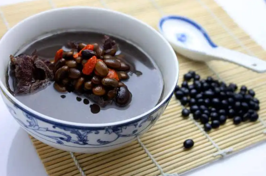 黑豆汤|生发黑豆汤夏天喝还是冬天喝