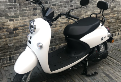 电动车|电动车充电绿灯亮了还充电吗