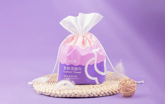 洗脸巾|洗脸巾洗脸好还是用手洗脸好