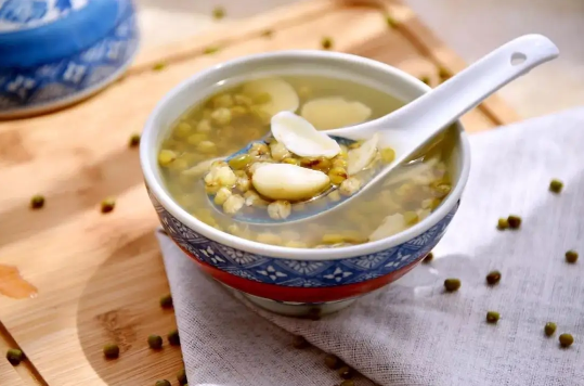 绿豆汤|绿豆汤去皮好还是不去皮好