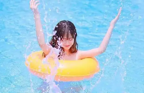 女生|垫着卫生巾可以下水游泳吗