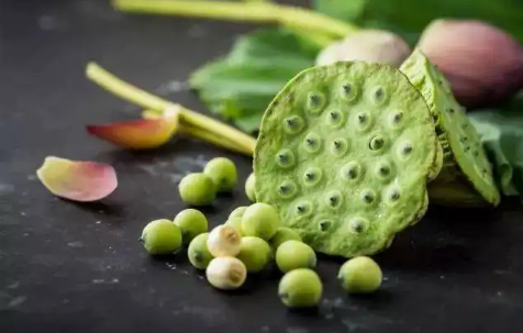 莲子|吃莲子有湿气的人可以吃吗