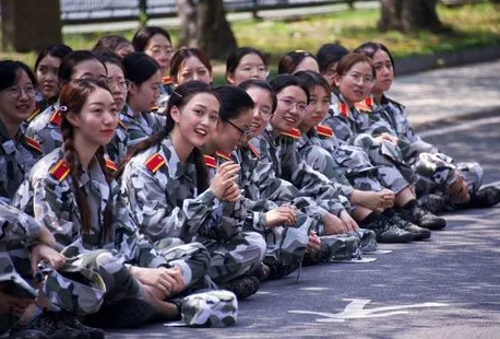 大学|2022大学军训是不是一个月