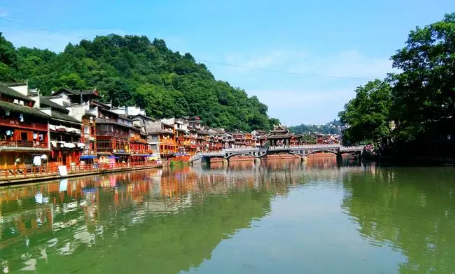 国庆节|2022国庆节去凤凰古城怎么样
