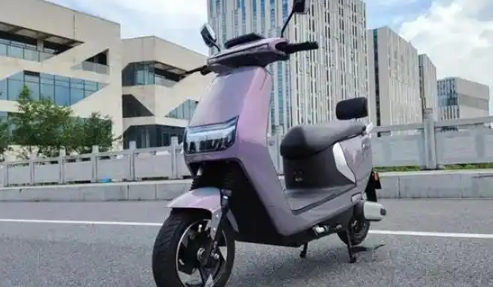 电瓶车|电瓶车电瓶鼓包了还能用多久