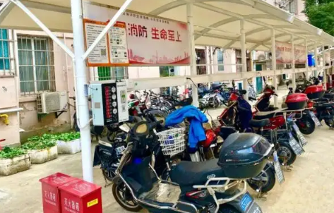 电动车|电动车充电变绿灯还需要继续充吗