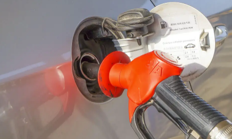 汽车|全合成机油可以一年换一次吗