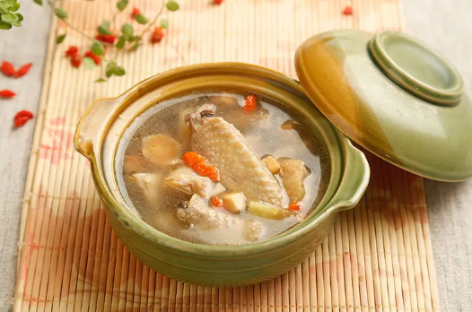 催奶|催乳用公鸡还是母鸡炖汤