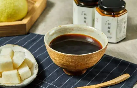 秋梨膏|秋梨膏是直接喝还是兑水喝