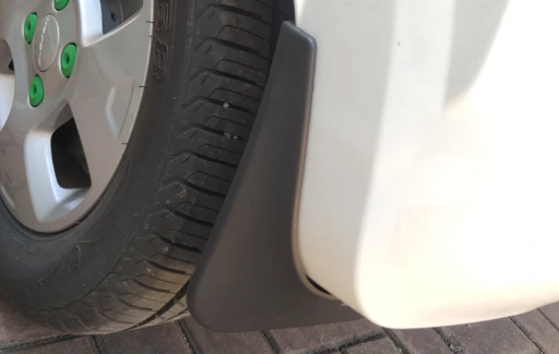 汽车|汽车挡泥板掉了影响吗