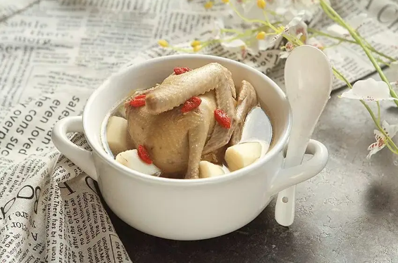 鸽子汤|乳鸽煲汤放什么材料去湿气