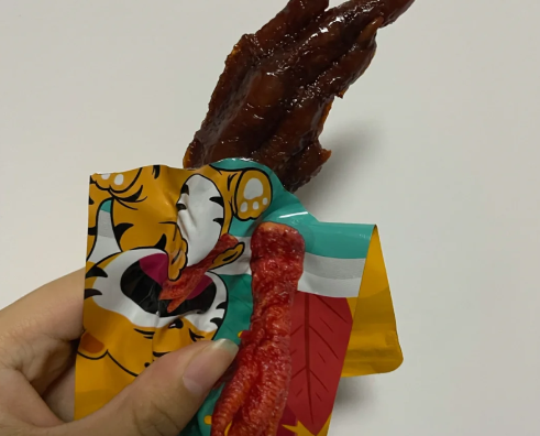 金厨娘|金厨娘虎皮凤爪是王小卤的平替吗