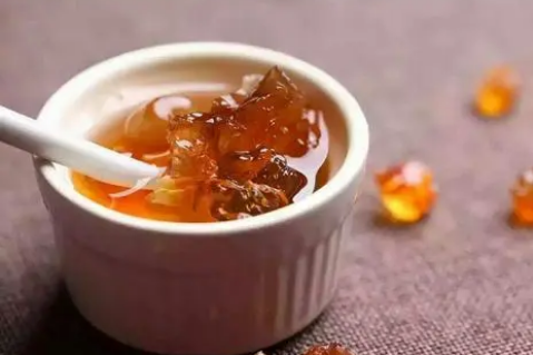 桃胶|桃胶熬出来是什么颜色的