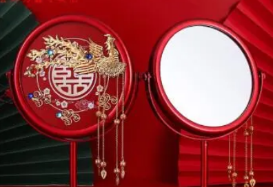 结婚|结婚拿镜子必须要男孩吗