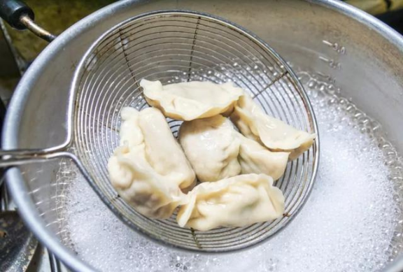 饺子|饺子浮起来还要煮多久