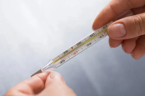 体温计|水银体温计夹左边还是右边好