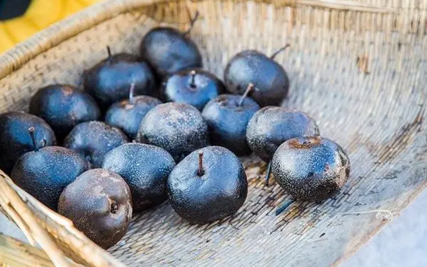 冻梨|冻梨是化了吃还是冻吃