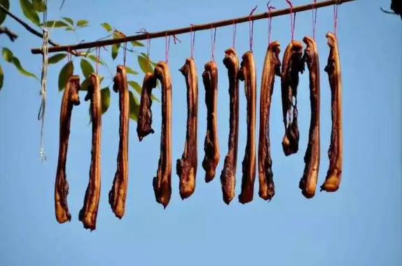 腊肉|腊肉烧皮好吃还是不烧皮好吃