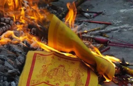 过年|2023过年烧纸在小年前烧吗