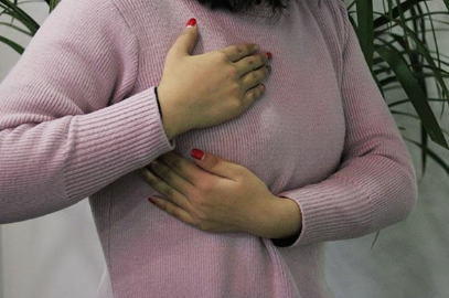 女生|女生右胸上面疼是怎么回事